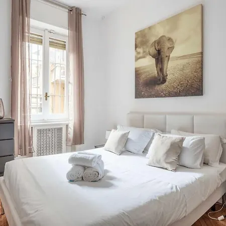 Apartment Exclusive 4 Bedrooms In Brera