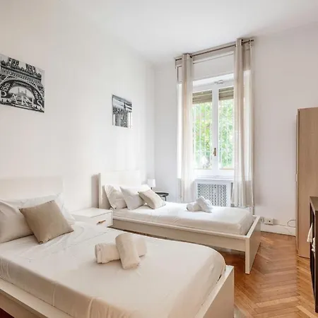 Exclusive 4 Bedrooms In Brera Apartment Milan