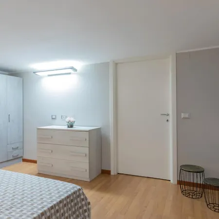 2 Con 2 Bagni Privati - De Angeli Appartement
