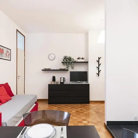 Apartment Easylife - Bocconi Duomo Intero Navigli Moderno Milan
