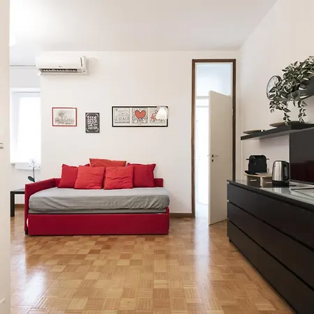 Easylife - Bocconi Duomo Intero Navigli Moderno Apartamento Milão