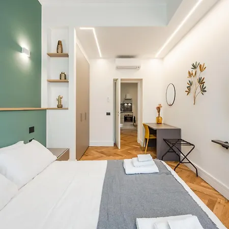 Modern 3-room Flat - Near Metro & Park Apartment *