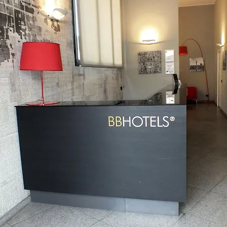 Bb Isola Hotel apartamentowy 2*