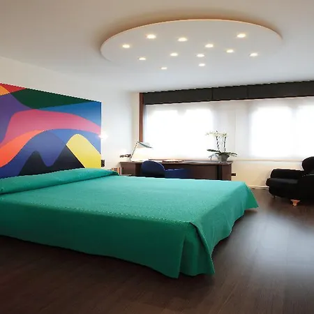 Mediolanum 4* Milánó