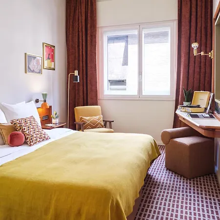 Max Brown Missori, Part Of Sircle Collection Milão