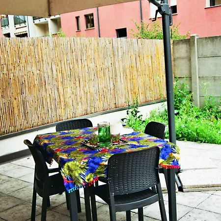 Apartment Caseospitali - Certosa&mind, Bilocale Con Giardino E Box Privato Per 3