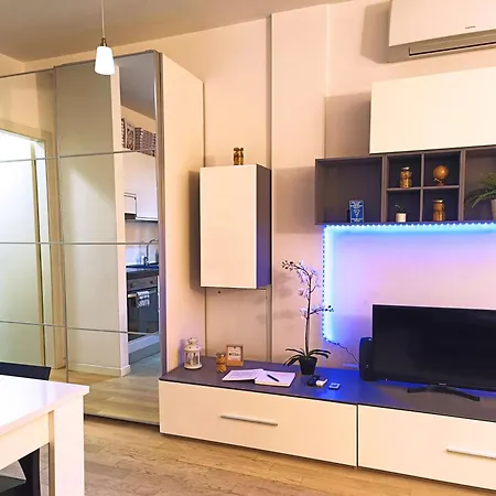 Yr - Navigli Apartamento