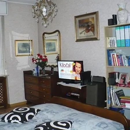 Guest house Suzzani House