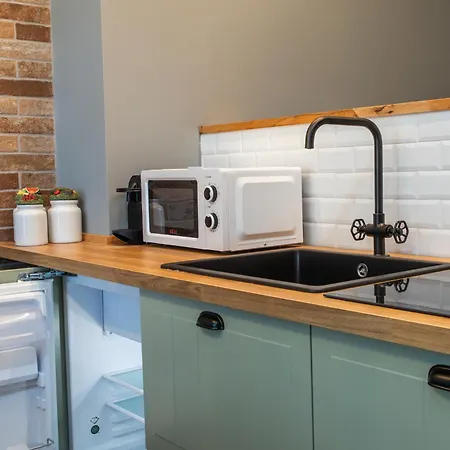 Private Design Studio - Reach Duomo Square In 20 Min Apartment Mailand