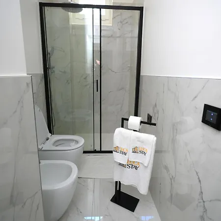 Apartment San Babila - Duomo Luxury Milanese Milan