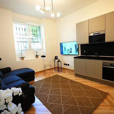 Apartment San Babila - Duomo Luxury Milanese