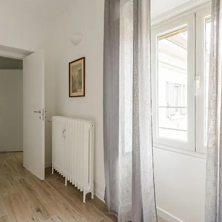 Tadino Ai Giardini Indro Montanelli By Halldis Apartament