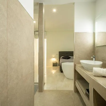 Via Hayez, 3 - Eleganza E Relax Apartamento *