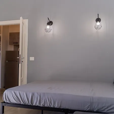 Apartment Near Metro-m5 *