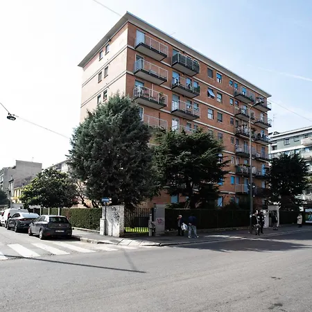 Luminoso Martesana Apartment