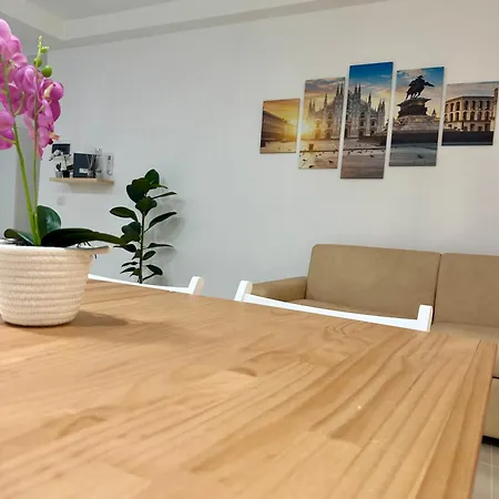 Cmcasevacanze Apartment Milan