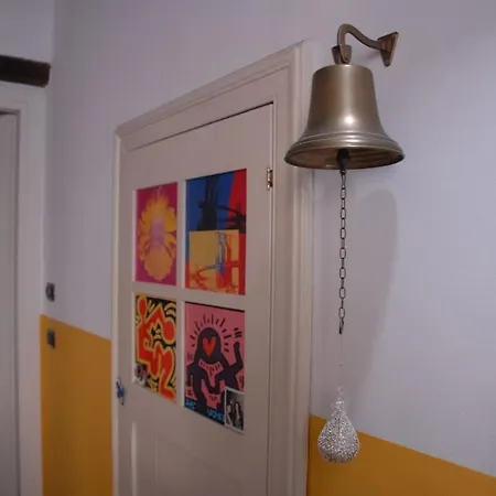 Cozy Flat Arch Of Peace, Center Apartmán