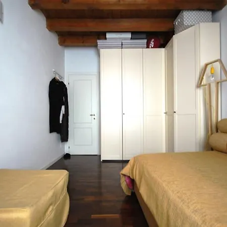 Apartment Cozy Flat Arch Of Peace, Center *