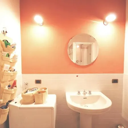 Cozy Flat Arch Of Peace, Center Apartment