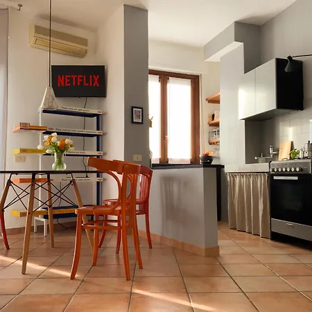 Cozy & Quiet 2 Min From Metro * Milan