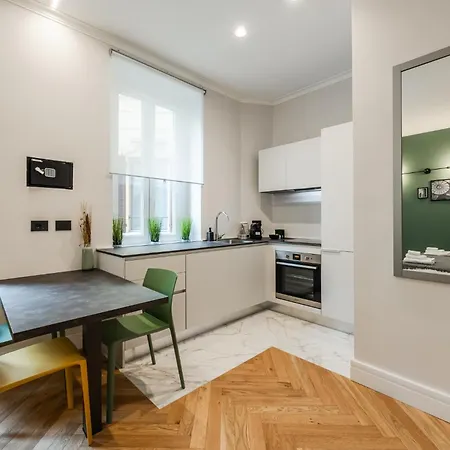 Design In The Heart Of * Milán