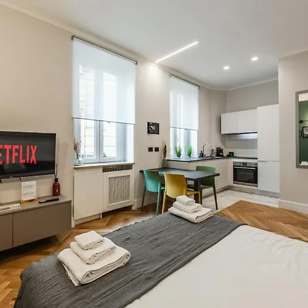 Design In The Heart Of * Milán