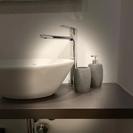 Modern Via Imbonati * Milan