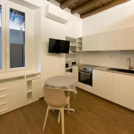 Modern Via Imbonati Apartment *