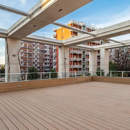 Torre Milano - Gym Pool & View - Central Station District Milánó