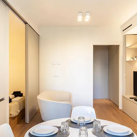 Torre Luxury Gym-pool&rooftop Apartment Milan