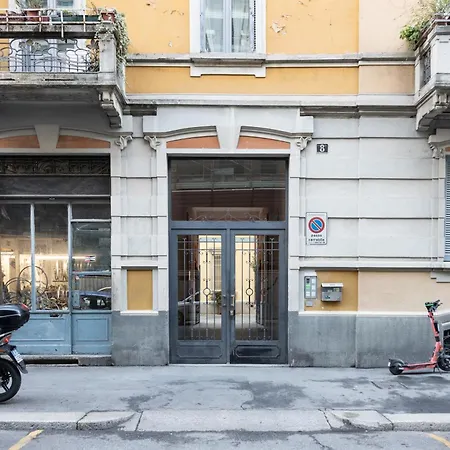 Elegant Near Metro Porta Romana,3 Fermate Subway-stop A Duomo, Wifi-netflix Free Apartment *