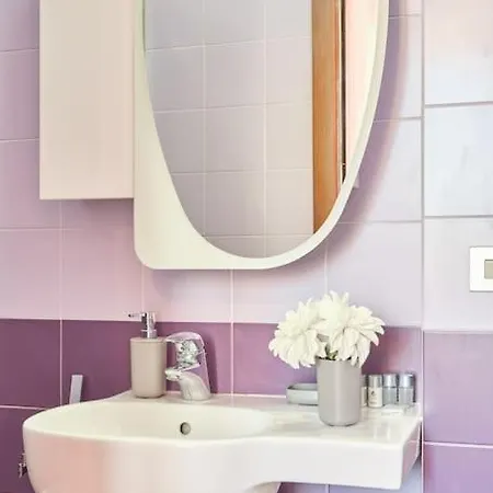 Easylife - Comfortable In Sant'ambrogio Apartment