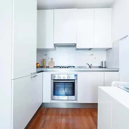 We - Ticino13 House - San Donato Milanese Apartment *