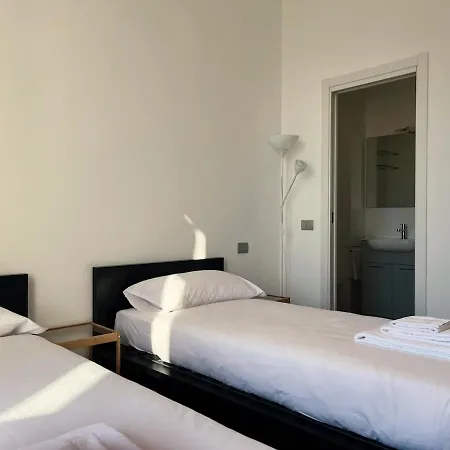 Charming Flat With Ac In Porta Venezia Apartmán