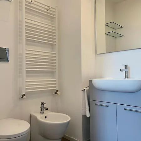 Charming Flat With Ac In Porta Venezia * Milán