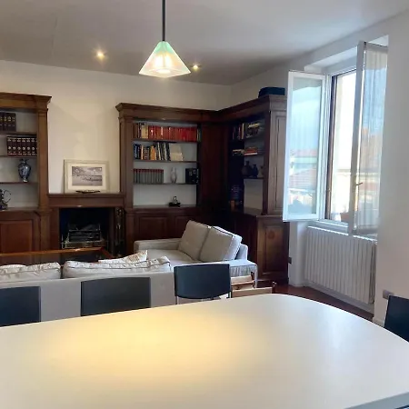 Charming Flat With Ac In Porta Venezia Apartmán