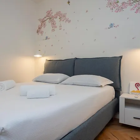 Ihost Cozy Console Marcello Apartament *