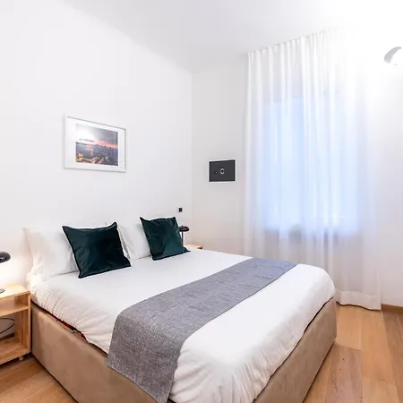 Corso Como-garibaldi - Luxury Flat With Parking And Wifi *