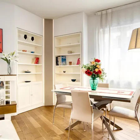 Apartamento Guesthost - White Flat Bilo Di Design De Angeli *