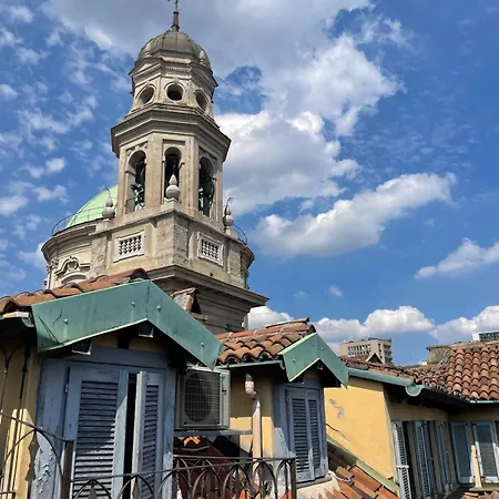 Apartment Casa - Piazza Sant'alessandro 3 *