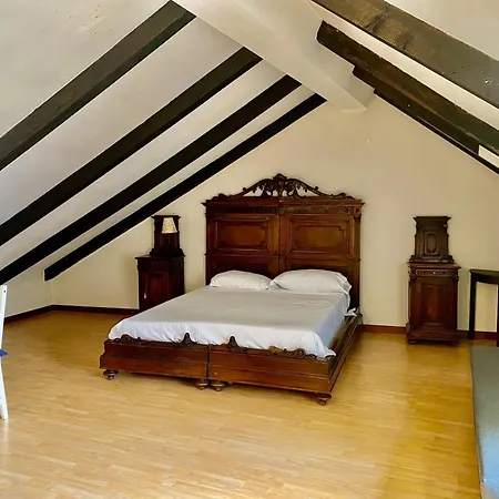 Casa - Piazza Sant'alessandro 3 * Milan