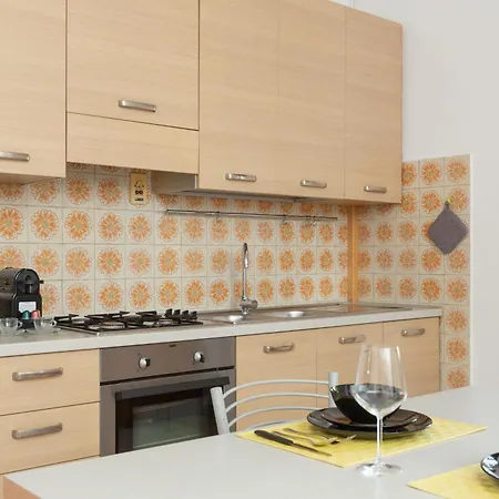 Tosi 11 - Exclusive ميلان