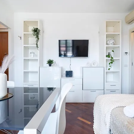 Luxury - Casoretto 36 *