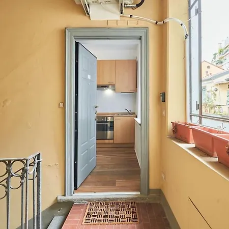 Easylife - A Few Minutes From Cadorna Fs