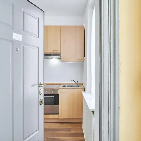 Easylife - A Few Minutes From Cadorna Fs