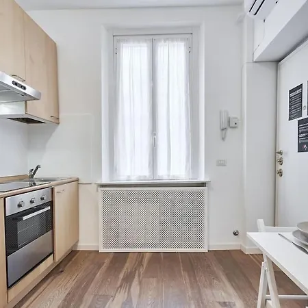 Easylife - A Few Minutes From Cadorna Fs