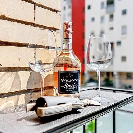 10 Min Duomo Free Parking Wifi Ac *