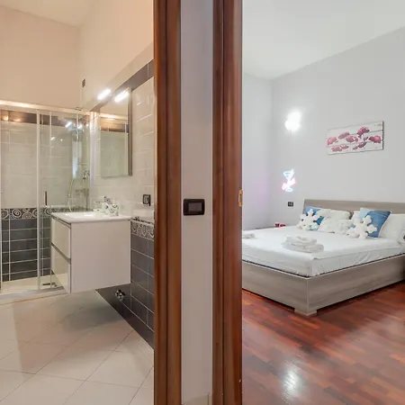 Apartamento Xenia - Lovely In Studi Milão