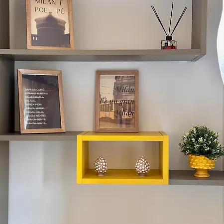 Amare Attic 15 Mins To Duomo Appartement Milaan