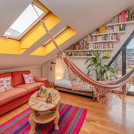 Apartment The Colorful Nest